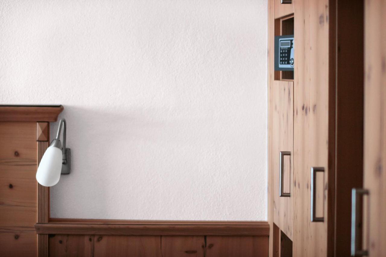 Hotel & Suites Glueck Auf 迈尔霍芬 外观 照片