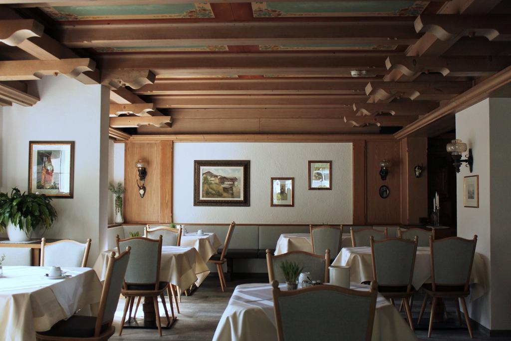 Hotel & Suites Glueck Auf 迈尔霍芬 外观 照片