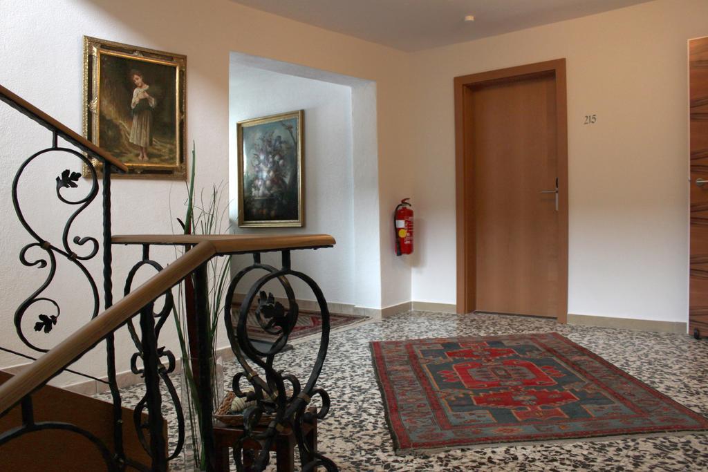 Hotel & Suites Glueck Auf 迈尔霍芬 外观 照片